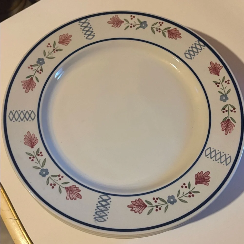 Set of 4 1986 Country Granny Cottage Core Dinner Plates Deere Park Stoneware